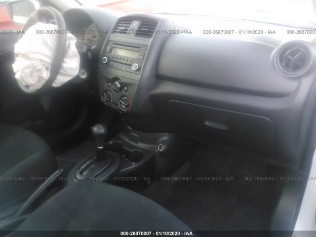 Photo 4 VIN: 3N1CN7APXJL837400 - NISSAN VERSA SEDAN 