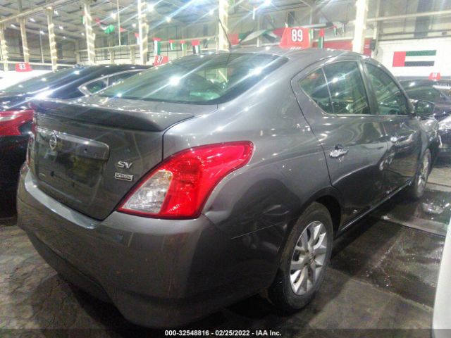 Photo 3 VIN: 3N1CN7APXJL841303 - NISSAN VERSA SEDAN 