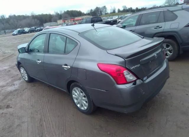 Photo 2 VIN: 3N1CN7APXJL843276 - NISSAN VERSA SEDAN 