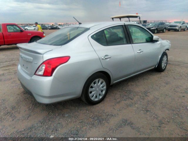 Photo 3 VIN: 3N1CN7APXJL852995 - NISSAN VERSA SEDAN 