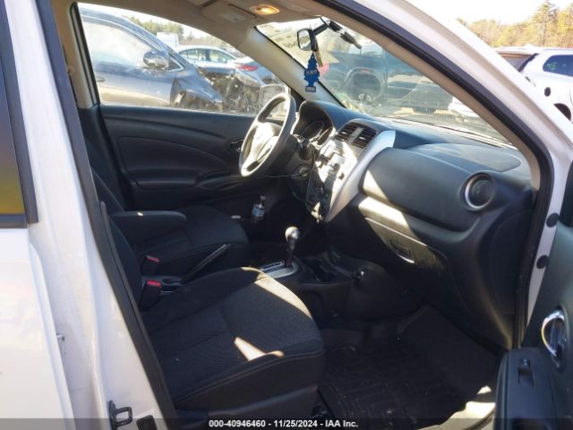 Photo 4 VIN: 3N1CN7APXJL854388 - NISSAN VERSA 