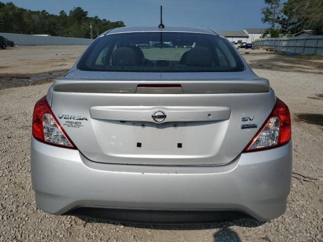 Photo 5 VIN: 3N1CN7APXJL854763 - NISSAN VERSA S 