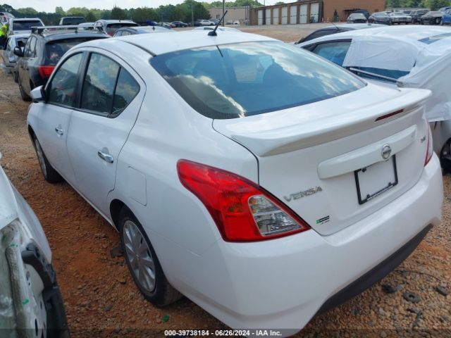 Photo 2 VIN: 3N1CN7APXJL864130 - NISSAN VERSA 