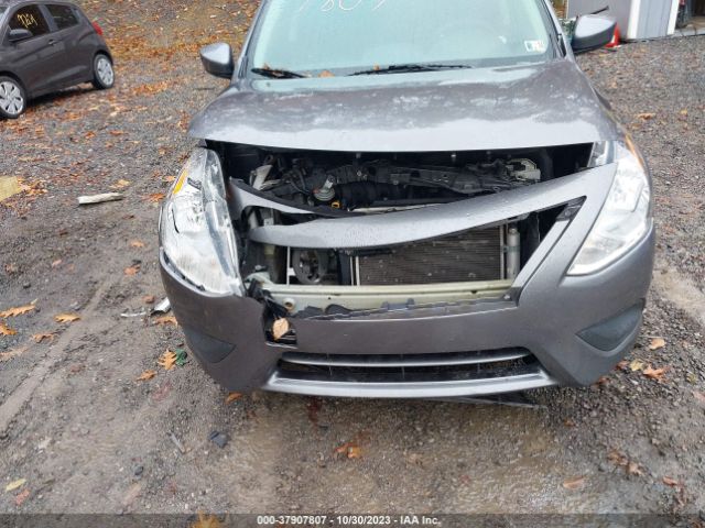 Photo 5 VIN: 3N1CN7APXJL864144 - NISSAN VERSA SEDAN 