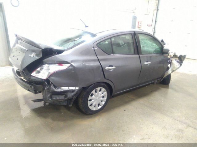 Photo 3 VIN: 3N1CN7APXJL865181 - NISSAN VERSA SEDAN 