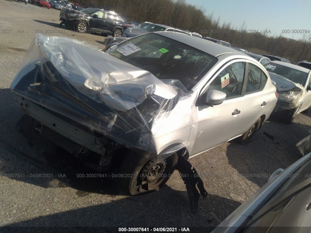 Photo 1 VIN: 3N1CN7APXJL867531 - NISSAN VERSA SEDAN 