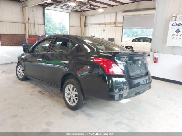 Photo 2 VIN: 3N1CN7APXJL869912 - NISSAN VERSA 