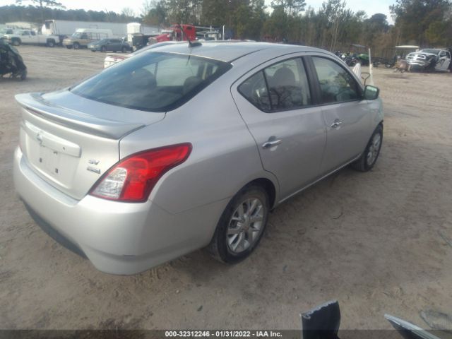 Photo 3 VIN: 3N1CN7APXJL870493 - NISSAN VERSA SEDAN 