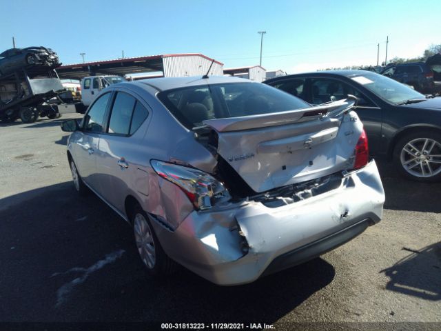 Photo 2 VIN: 3N1CN7APXJL877914 - NISSAN VERSA SEDAN 