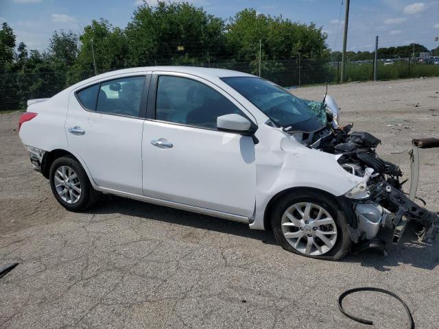 Photo 3 VIN: 3N1CN7APXJL879629 - NISSAN VERSA 