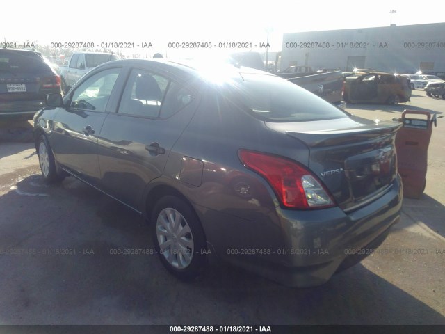 Photo 2 VIN: 3N1CN7APXJL882708 - NISSAN VERSA SEDAN 