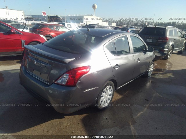 Photo 3 VIN: 3N1CN7APXJL882708 - NISSAN VERSA SEDAN 