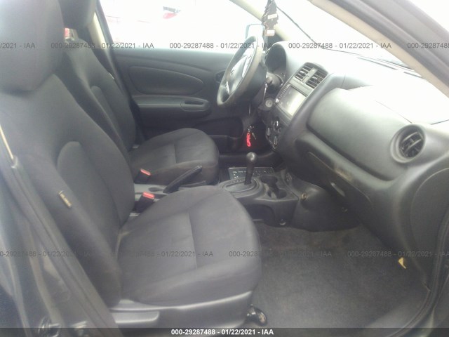 Photo 4 VIN: 3N1CN7APXJL882708 - NISSAN VERSA SEDAN 