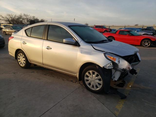 Photo 3 VIN: 3N1CN7APXKL811414 - NISSAN VERSA S 