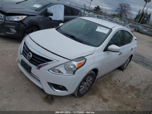 Photo 1 VIN: 3N1CN7APXKL817570 - NISSAN VERSA 