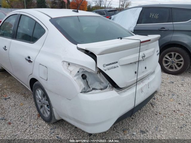 Photo 5 VIN: 3N1CN7APXKL817570 - NISSAN VERSA 