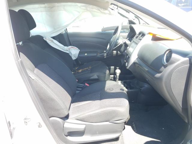 Photo 4 VIN: 3N1CN7APXKL818847 - NISSAN VERSA S 