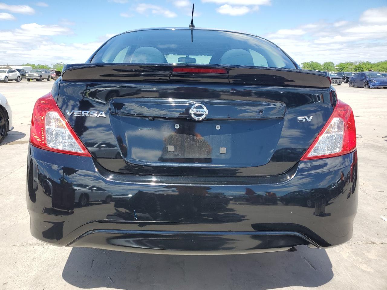 Photo 5 VIN: 3N1CN7APXKL862492 - NISSAN VERSA 