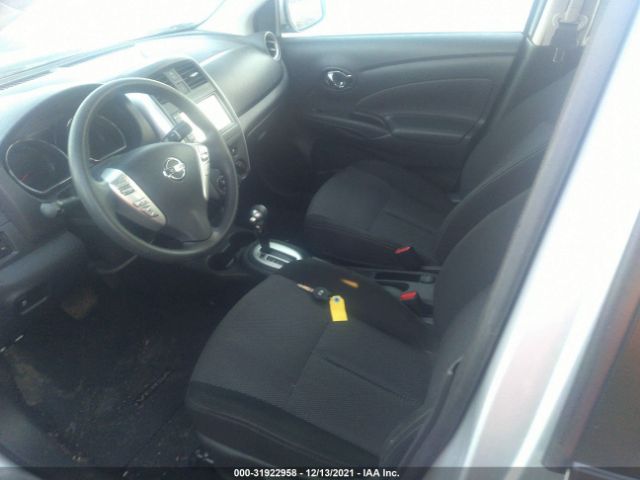 Photo 4 VIN: 3N1CN7APXKL867031 - NISSAN VERSA SEDAN 