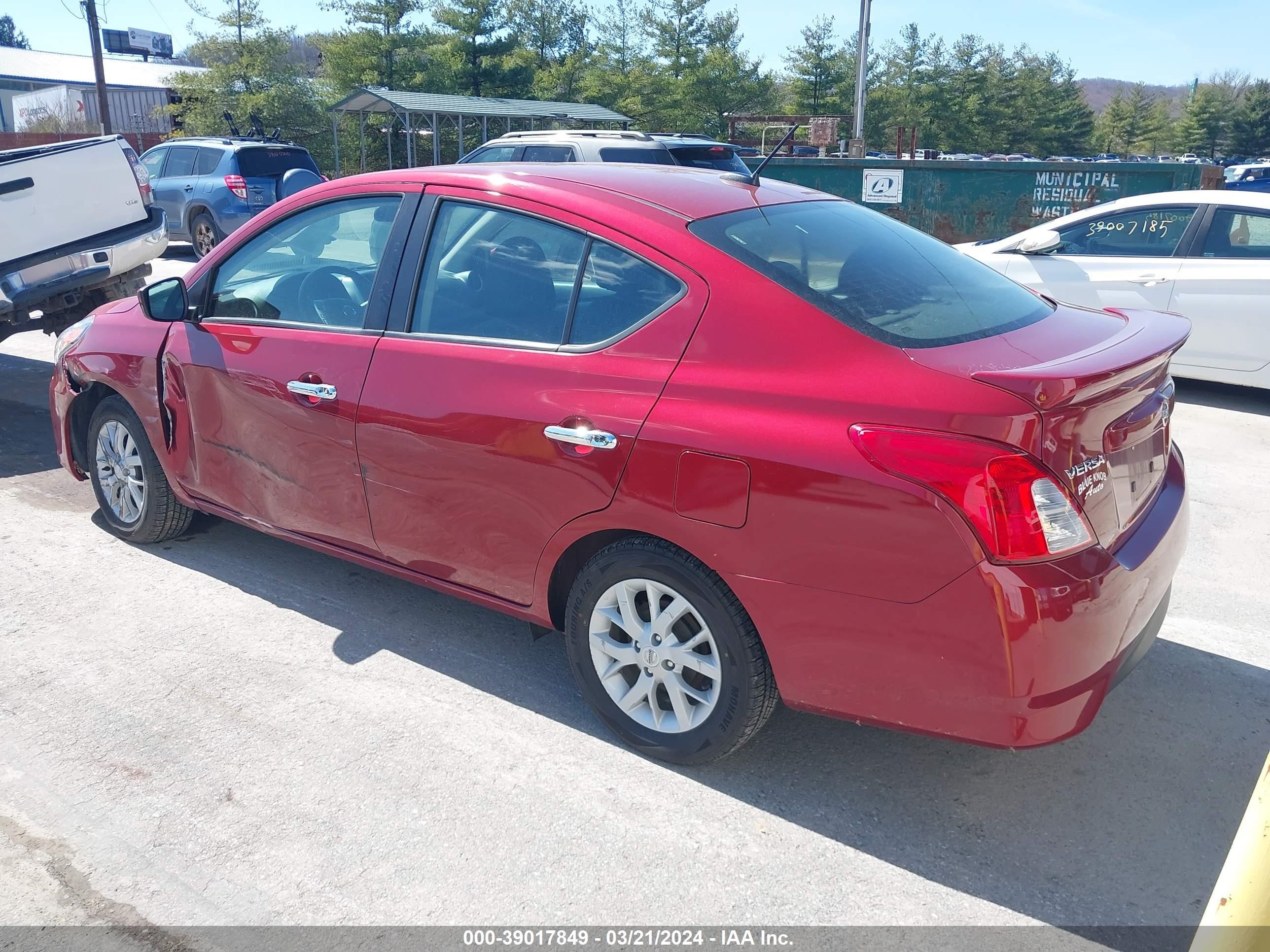 Photo 2 VIN: 3N1CN7APXKL868700 - NISSAN VERSA 