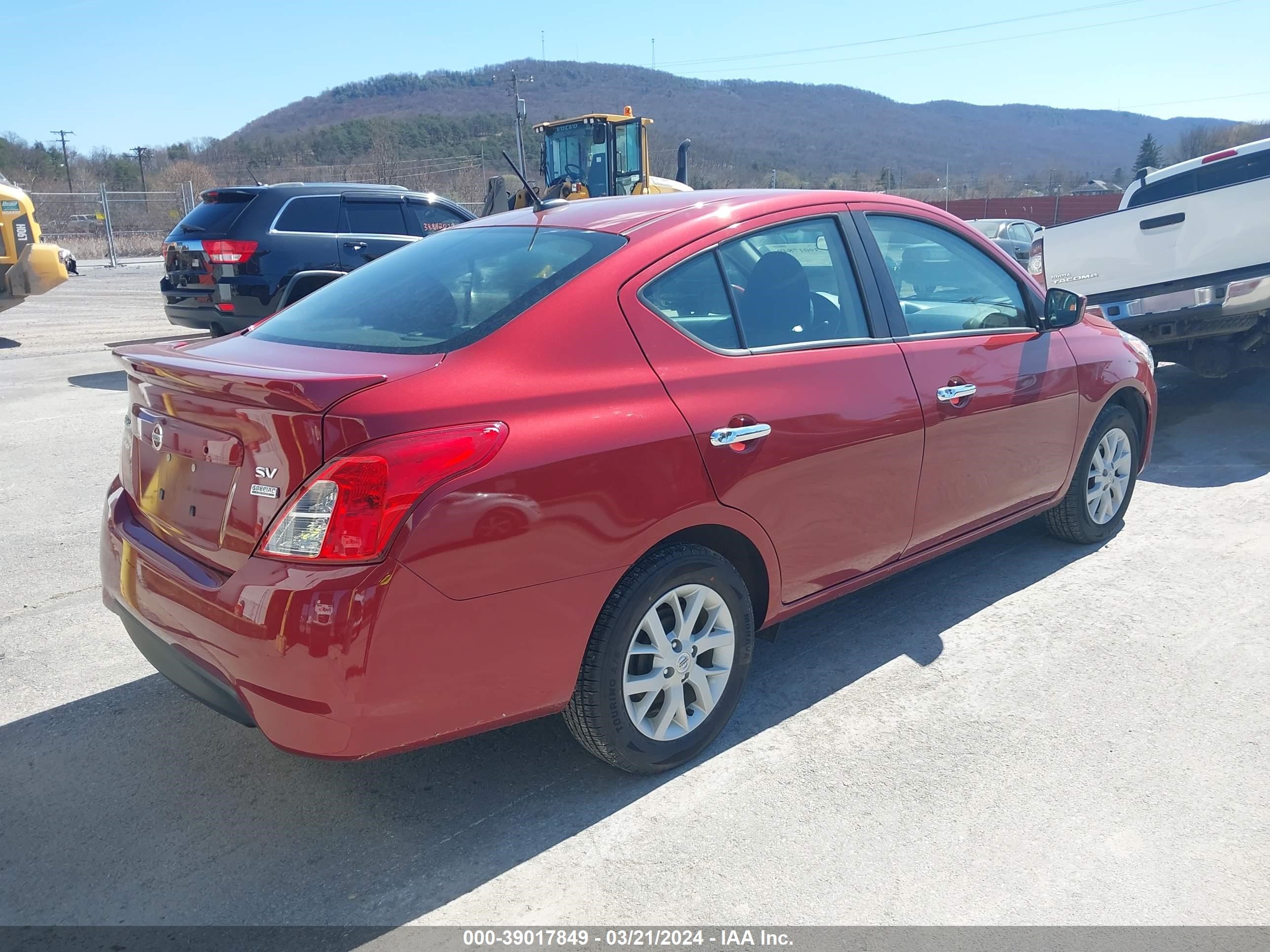 Photo 3 VIN: 3N1CN7APXKL868700 - NISSAN VERSA 