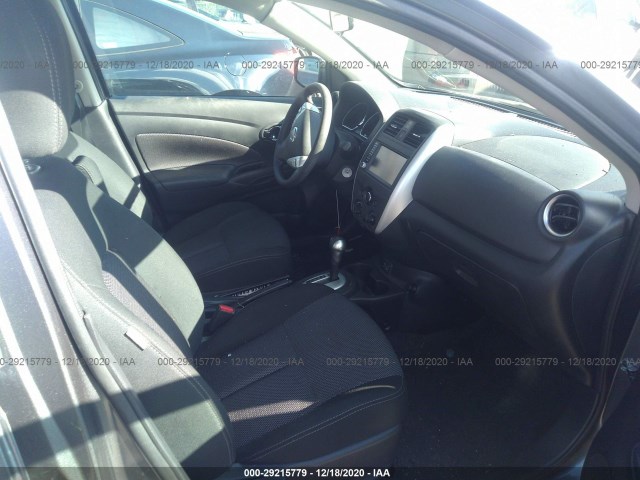 Photo 4 VIN: 3N1CN7APXKL880409 - NISSAN VERSA SEDAN 