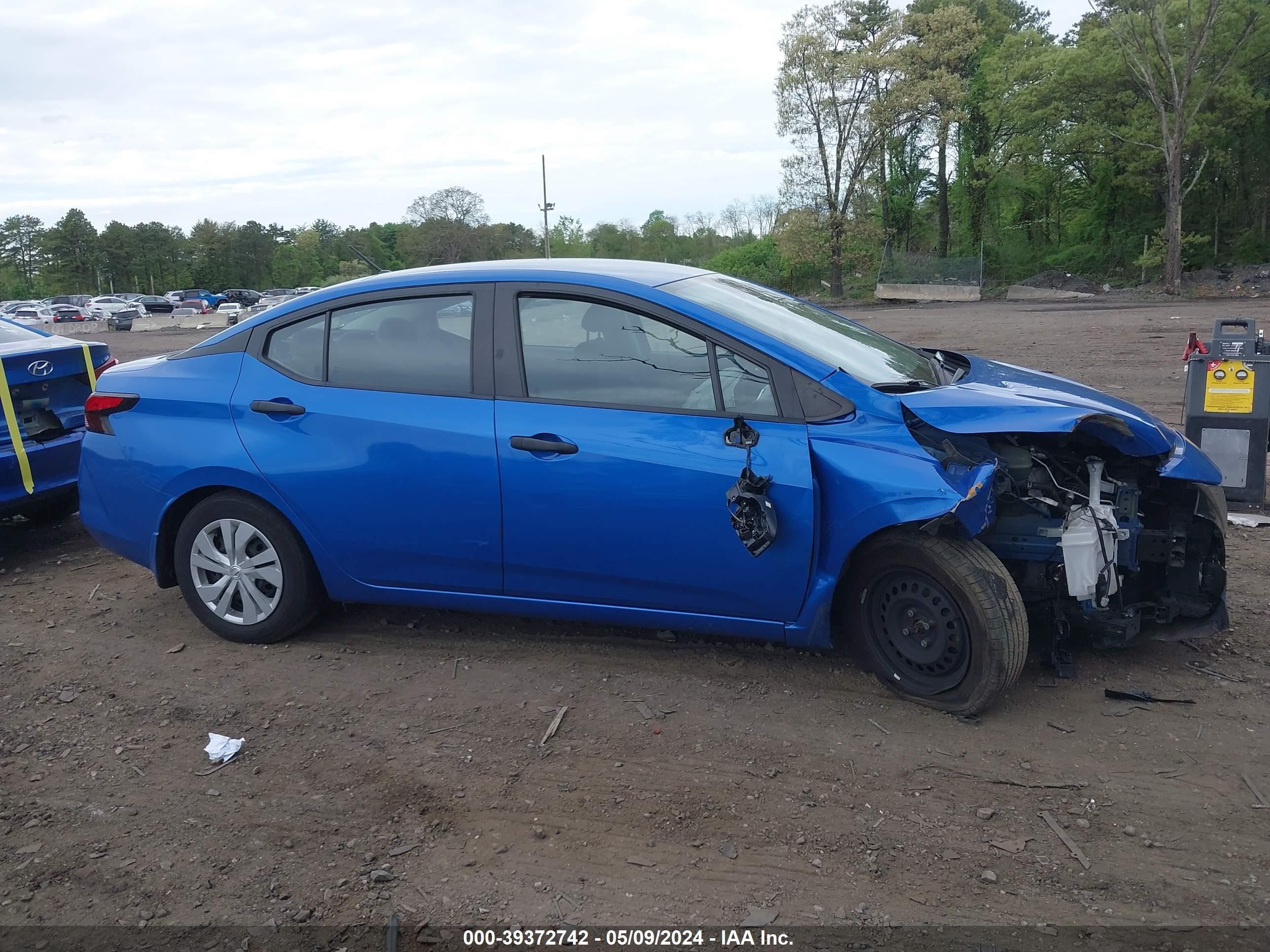 Photo 13 VIN: 3N1CN8DV0ML805219 - NISSAN VERSA 