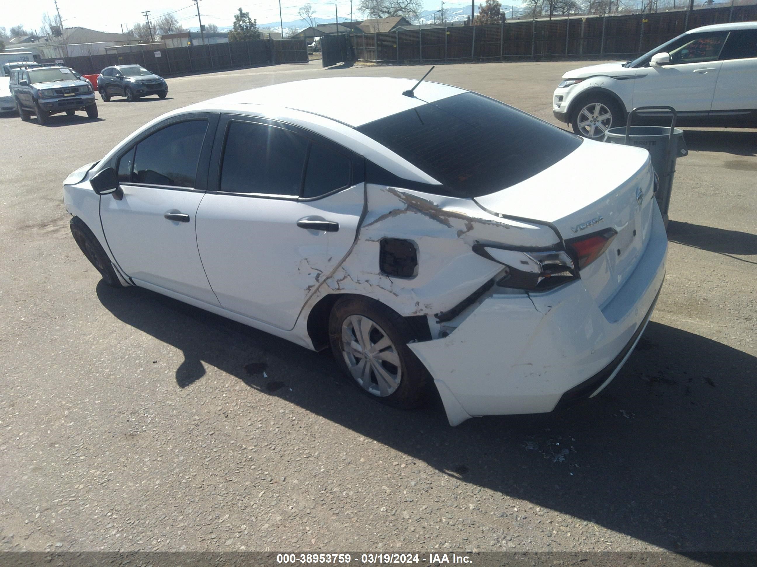 Photo 2 VIN: 3N1CN8DV1LL904209 - NISSAN VERSA 