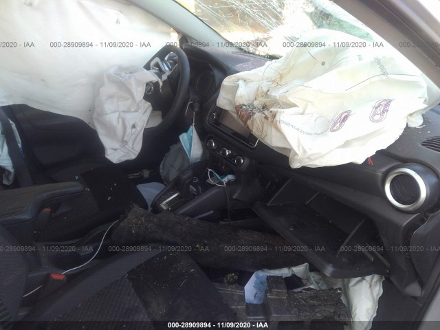 Photo 4 VIN: 3N1CN8DV3LL861766 - NISSAN VERSA 