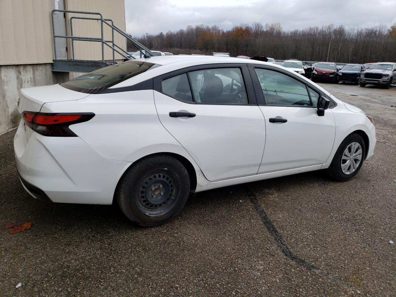 Photo 2 VIN: 3N1CN8DV4ML811153 - NISSAN VERSA 