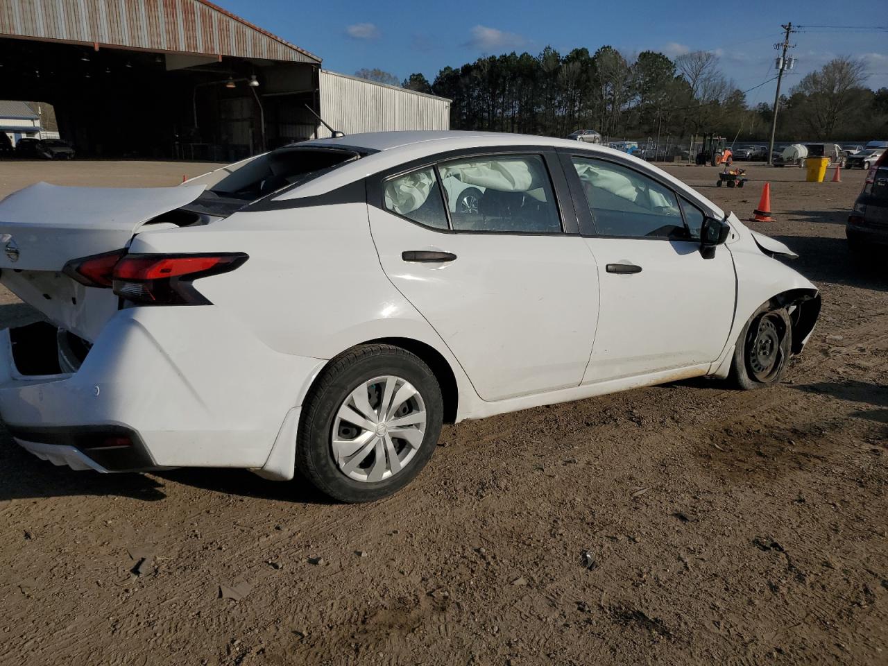 Photo 2 VIN: 3N1CN8DV5LL916346 - NISSAN VERSA 