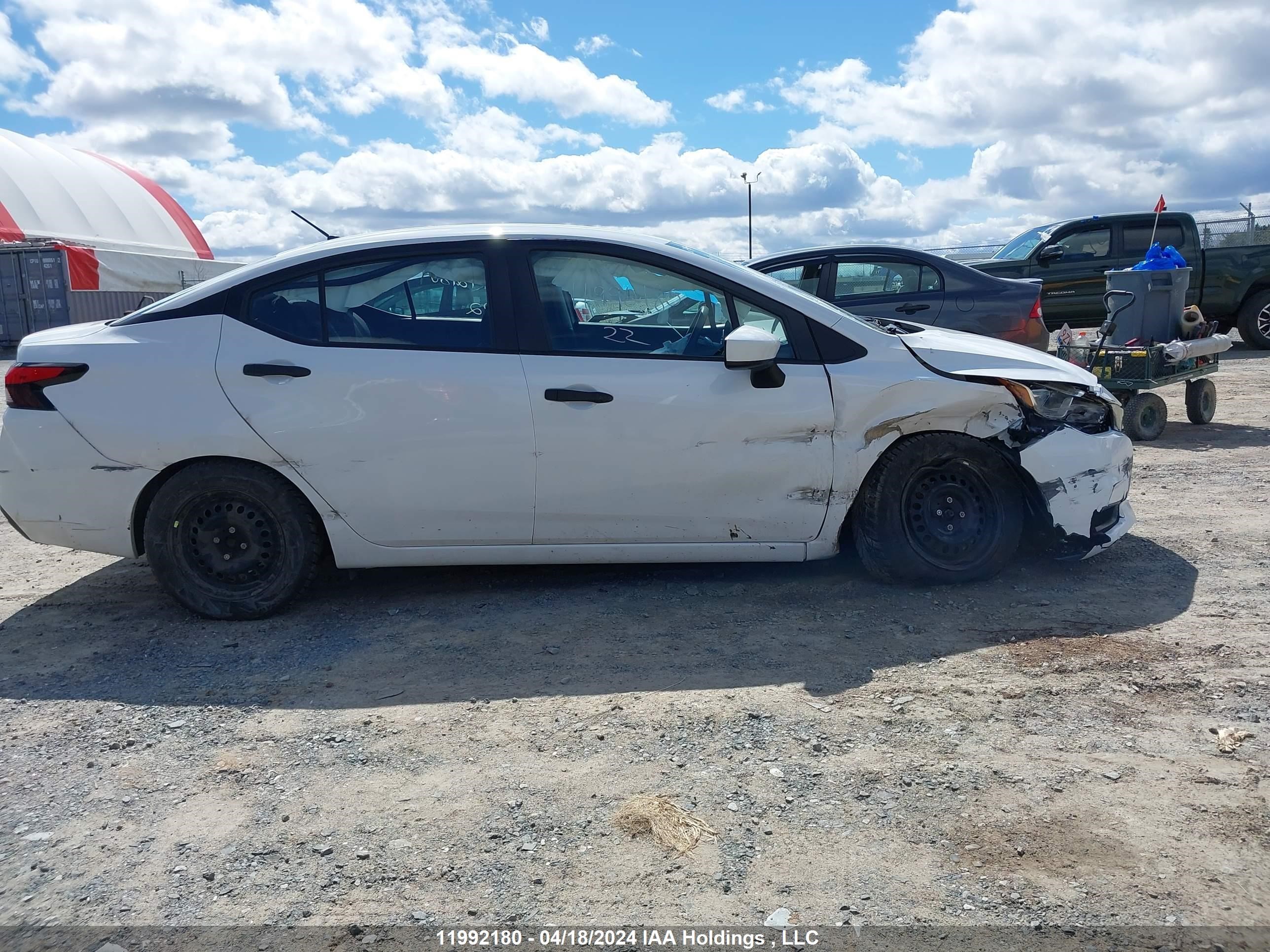 Photo 13 VIN: 3N1CN8DV6NL844625 - NISSAN VERSA 