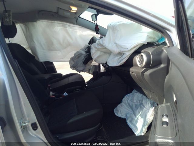 Photo 4 VIN: 3N1CN8DV7ML895551 - NISSAN VERSA 