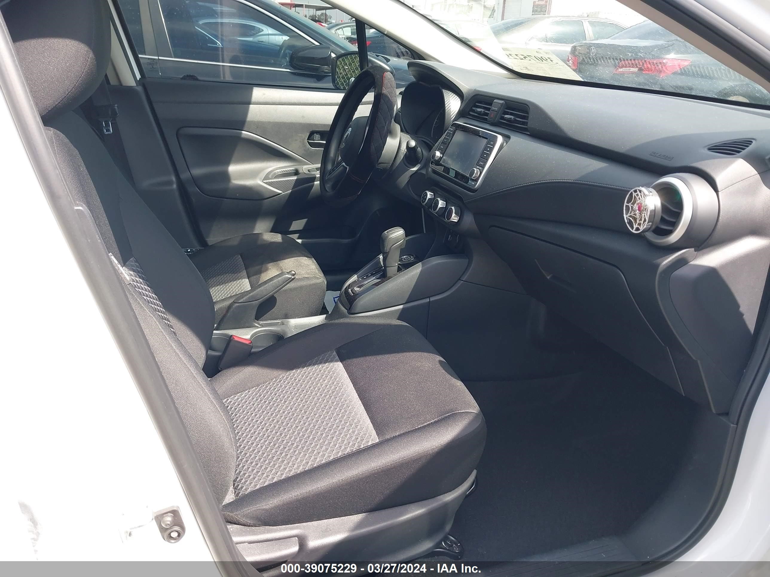 Photo 4 VIN: 3N1CN8DVXML894572 - NISSAN VERSA 