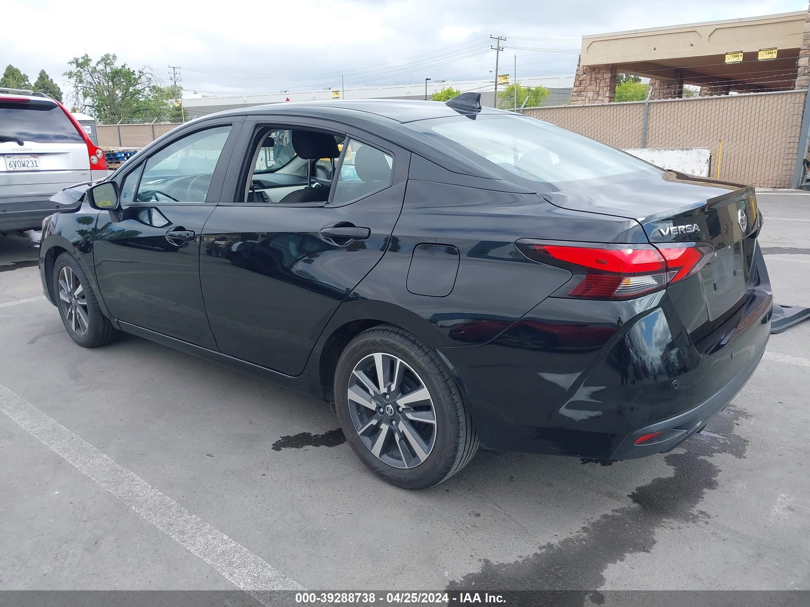 Photo 2 VIN: 3N1CN8EV1ML873477 - NISSAN VERSA 