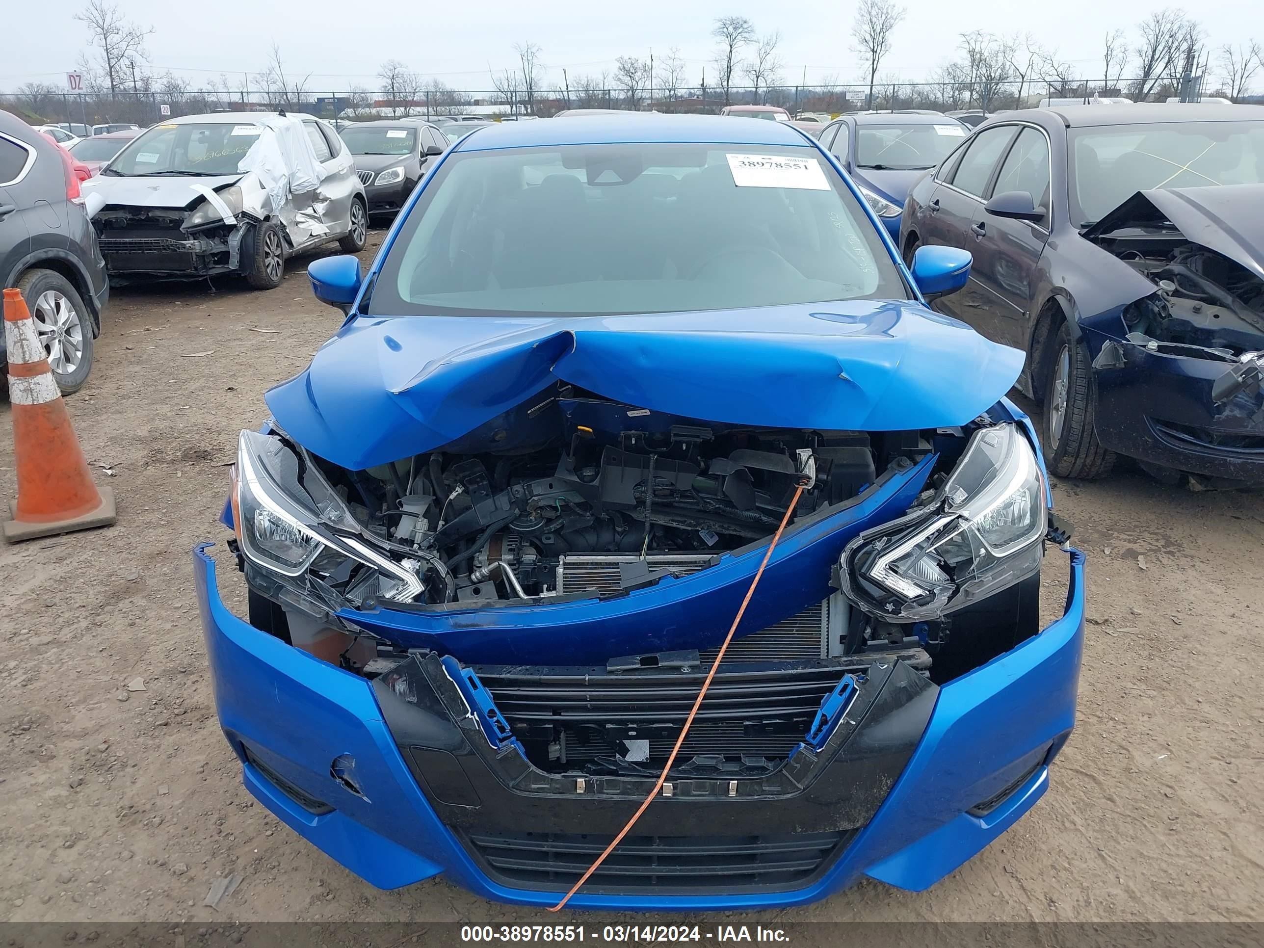 Photo 11 VIN: 3N1CN8EV4LL811456 - NISSAN VERSA 