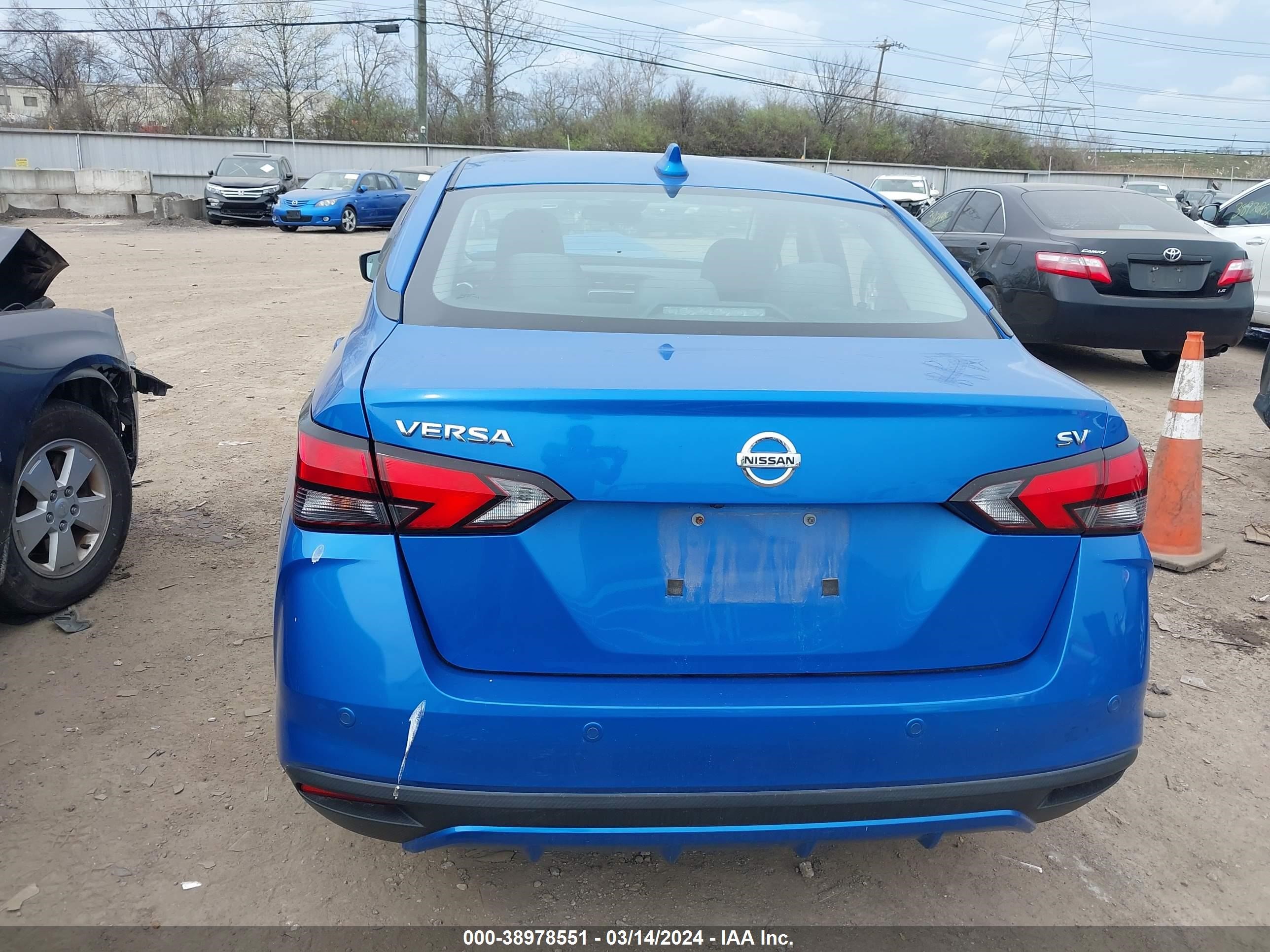 Photo 15 VIN: 3N1CN8EV4LL811456 - NISSAN VERSA 