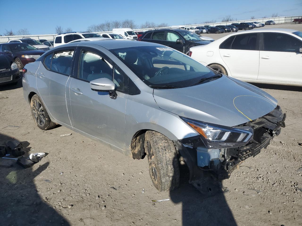 Photo 3 VIN: 3N1CN8EV4LL825633 - NISSAN VERSA 