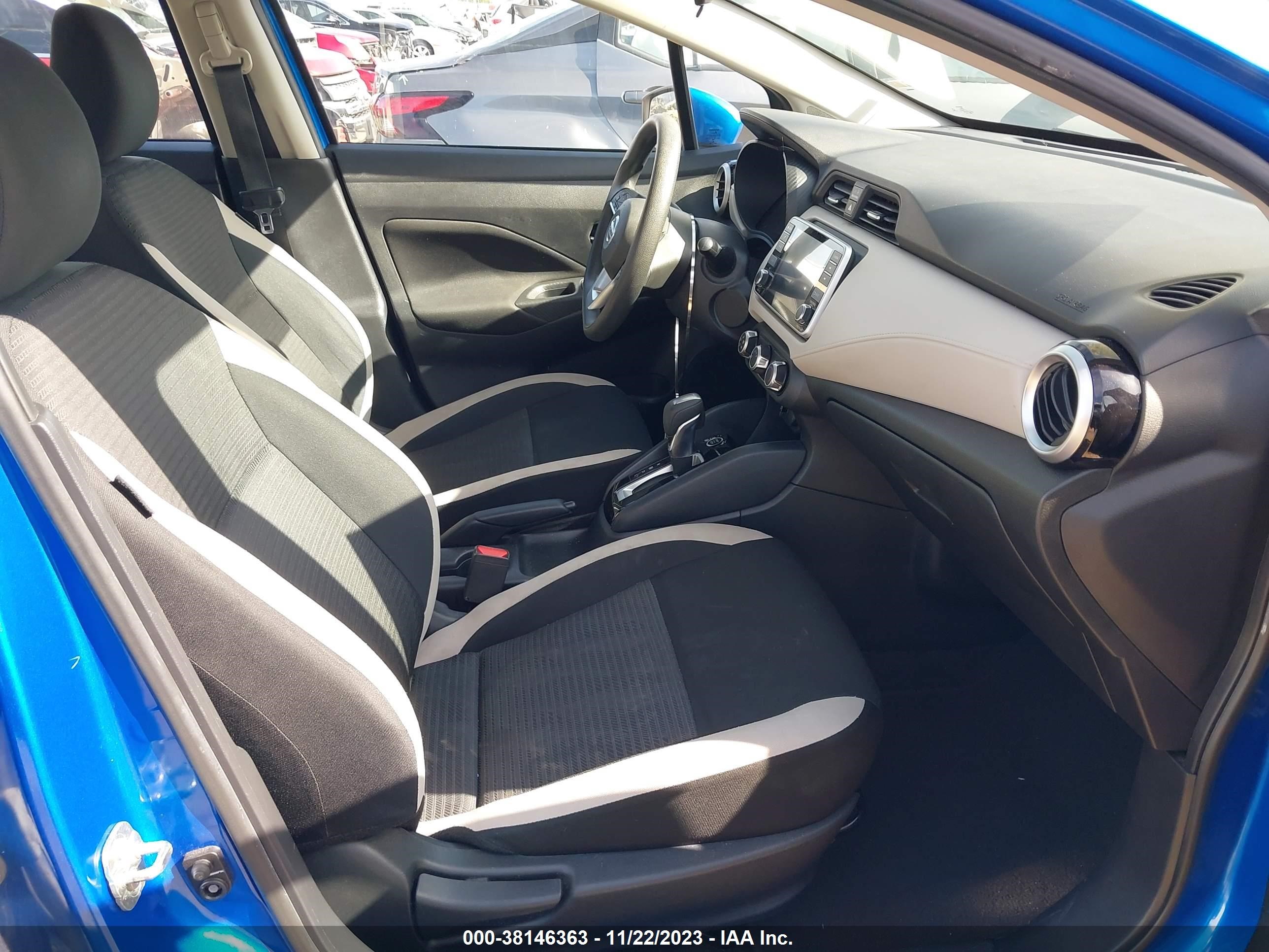 Photo 4 VIN: 3N1CN8EV4ML852753 - NISSAN VERSA 