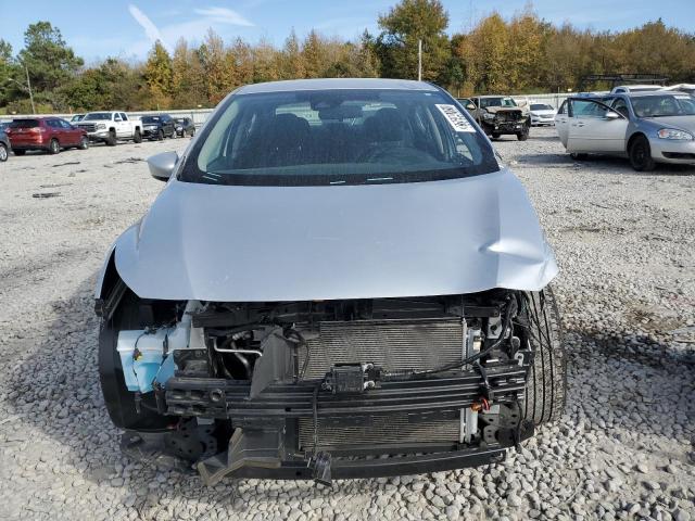 Photo 4 VIN: 3N1CN8EV4PL832457 - NISSAN VERSA 