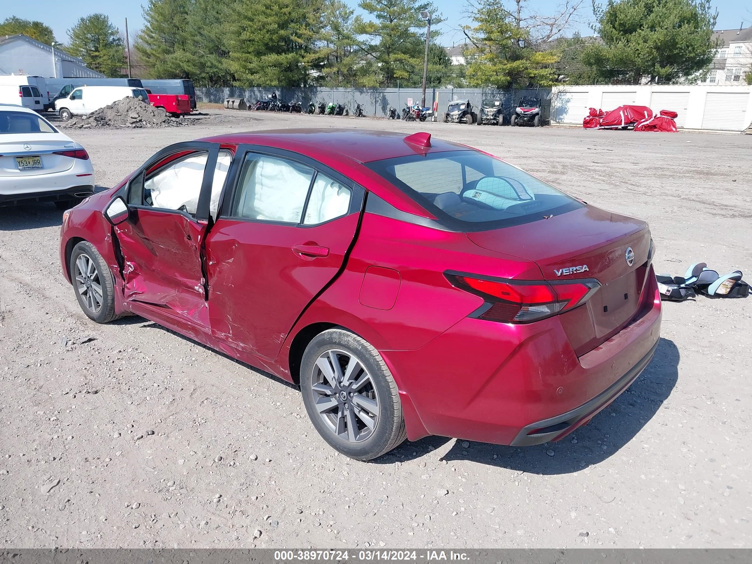 Photo 2 VIN: 3N1CN8EV5LL804497 - NISSAN VERSA 