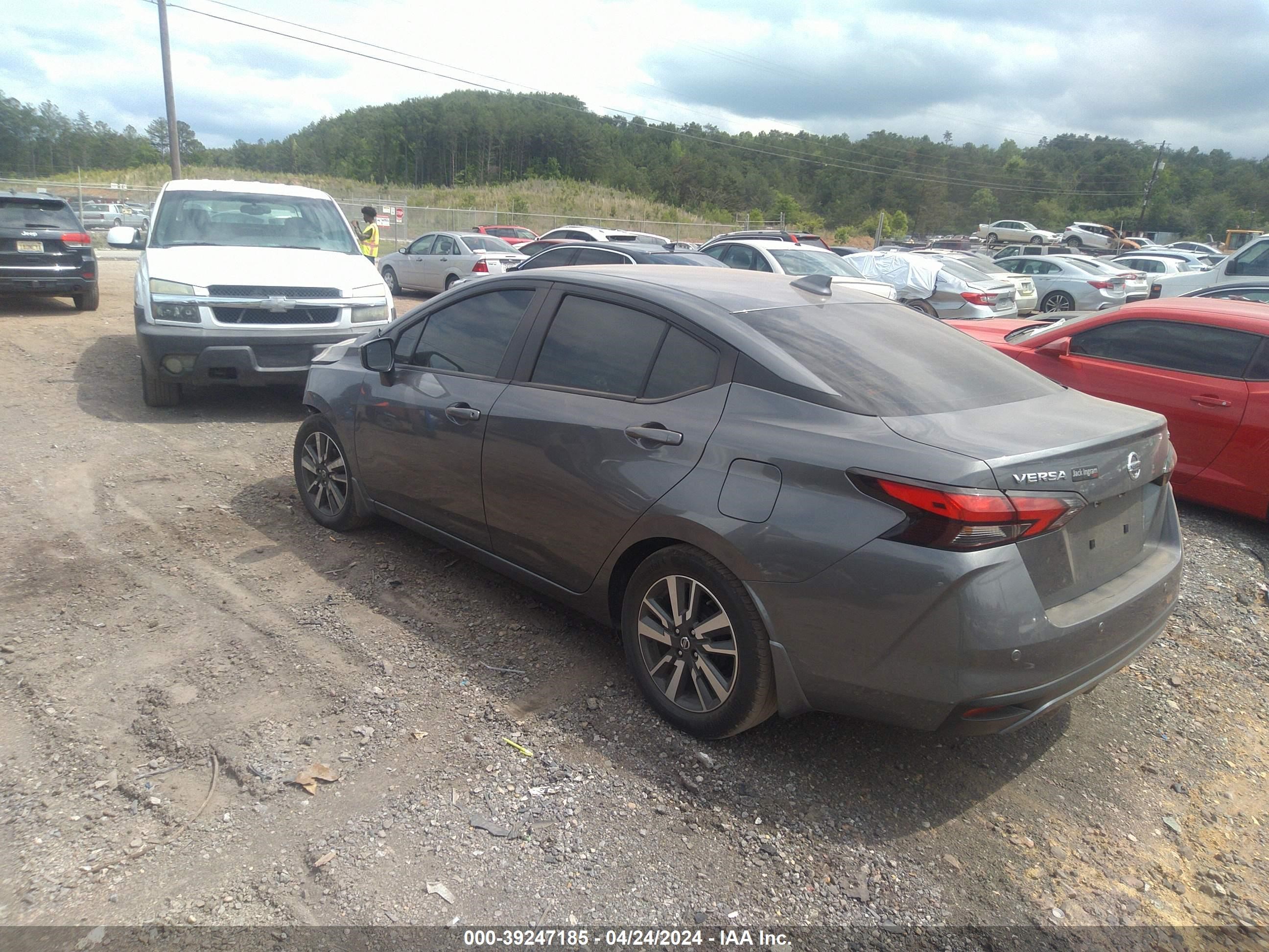 Photo 2 VIN: 3N1CN8EV5ML881033 - NISSAN VERSA 