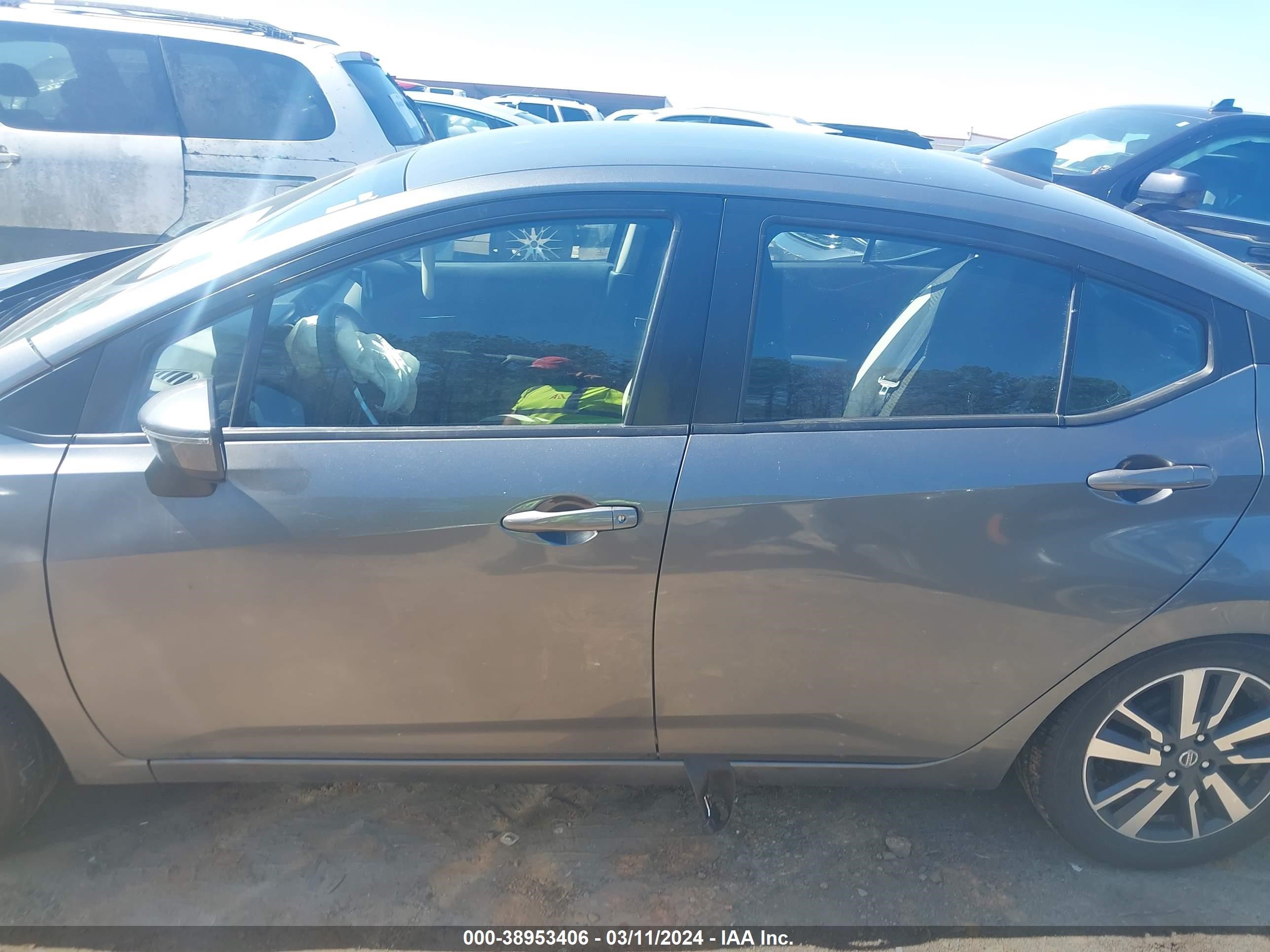 Photo 13 VIN: 3N1CN8EV5ML886264 - NISSAN VERSA 