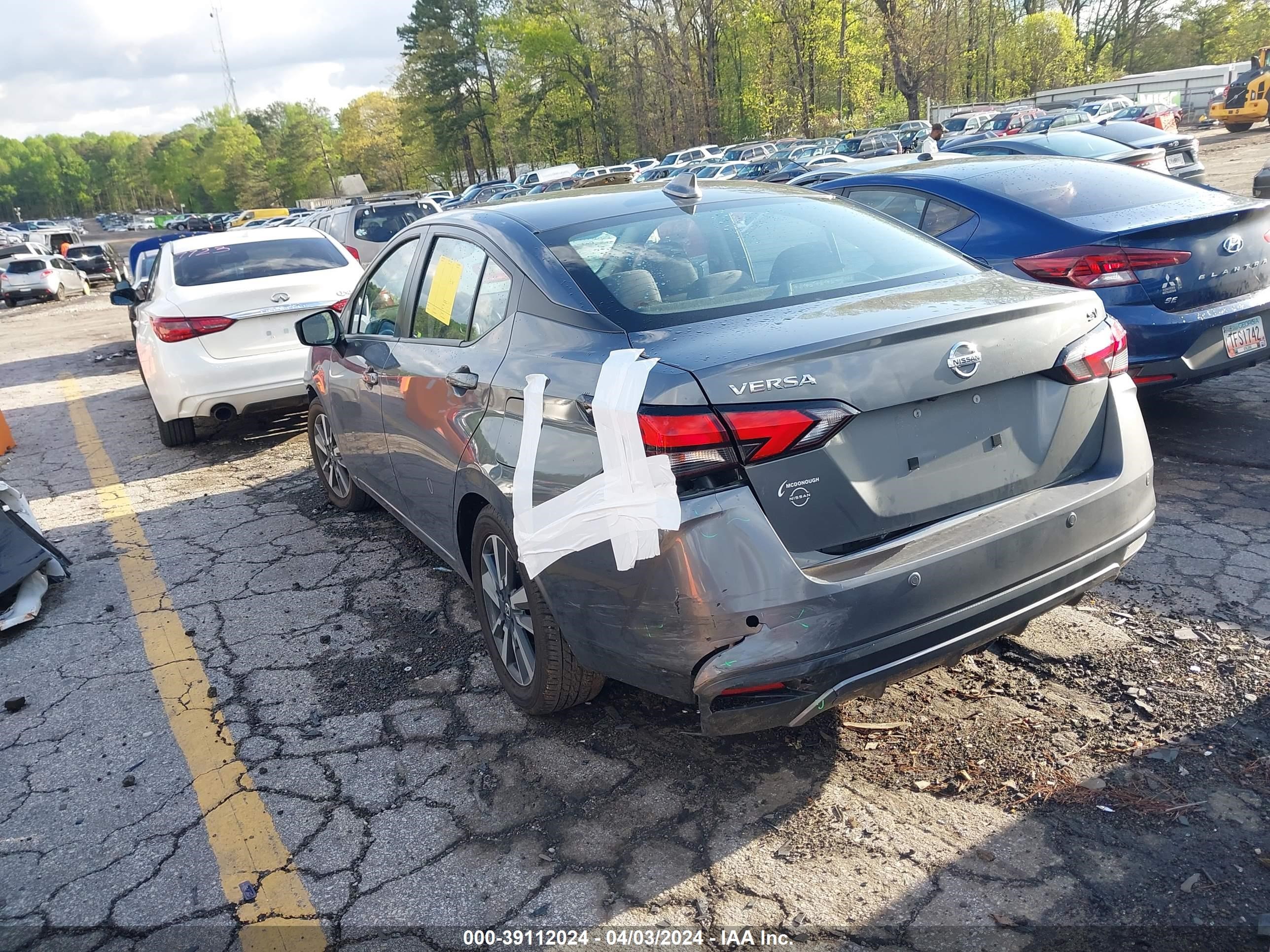 Photo 2 VIN: 3N1CN8EV6ML834769 - NISSAN VERSA 