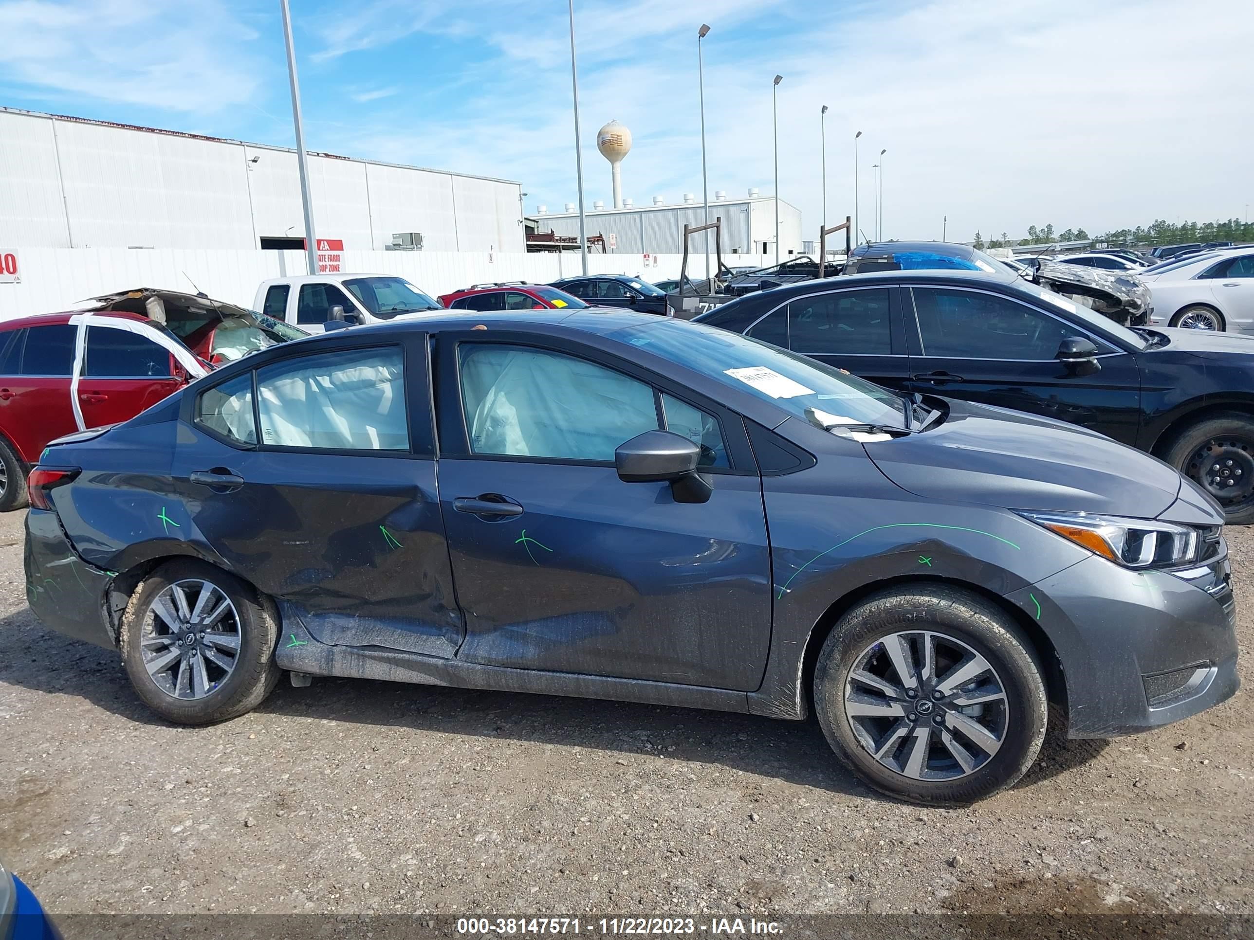 Photo 12 VIN: 3N1CN8EV6PL869574 - NISSAN VERSA 