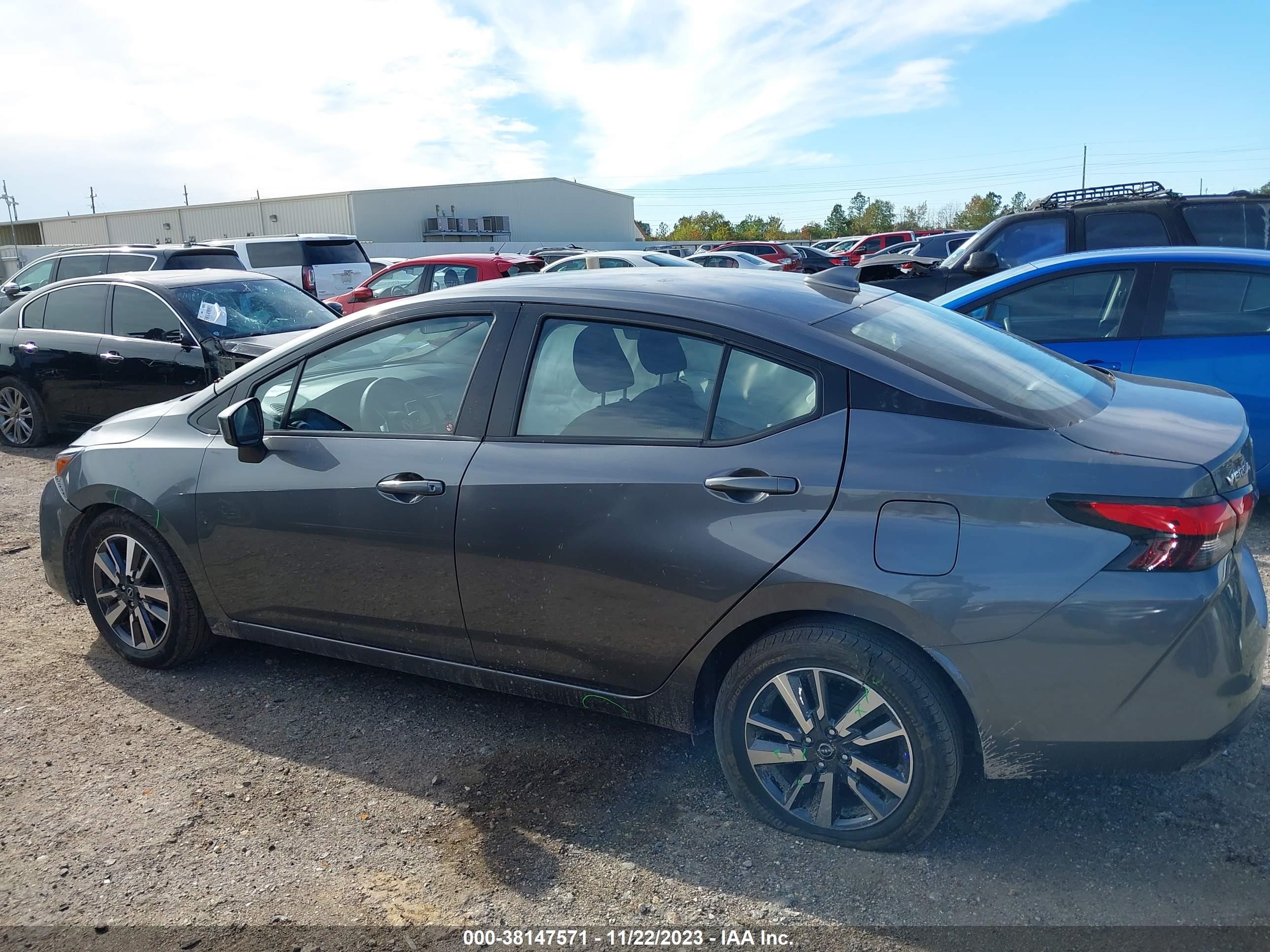 Photo 13 VIN: 3N1CN8EV6PL869574 - NISSAN VERSA 