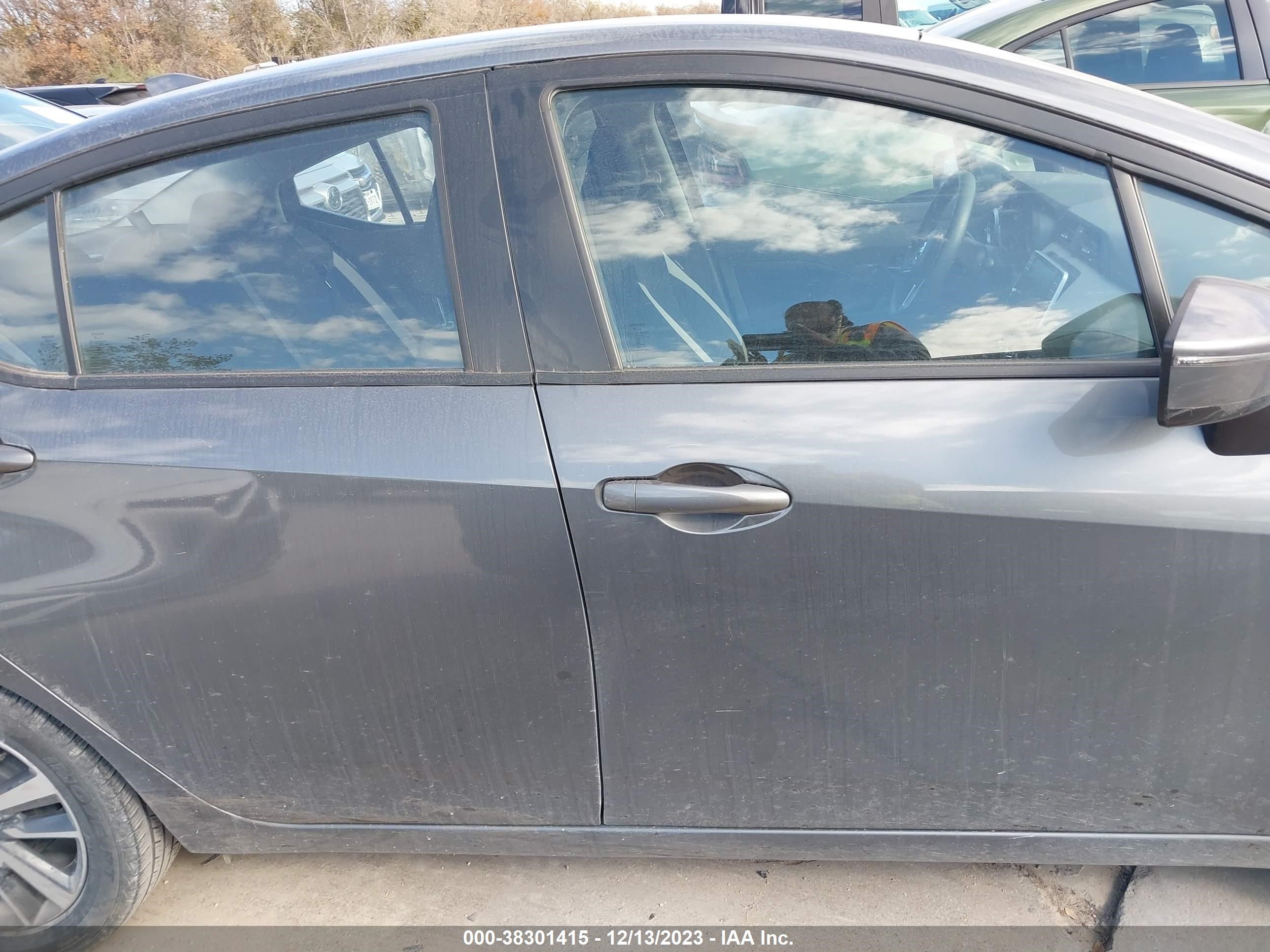 Photo 12 VIN: 3N1CN8EV7ML884581 - NISSAN VERSA 