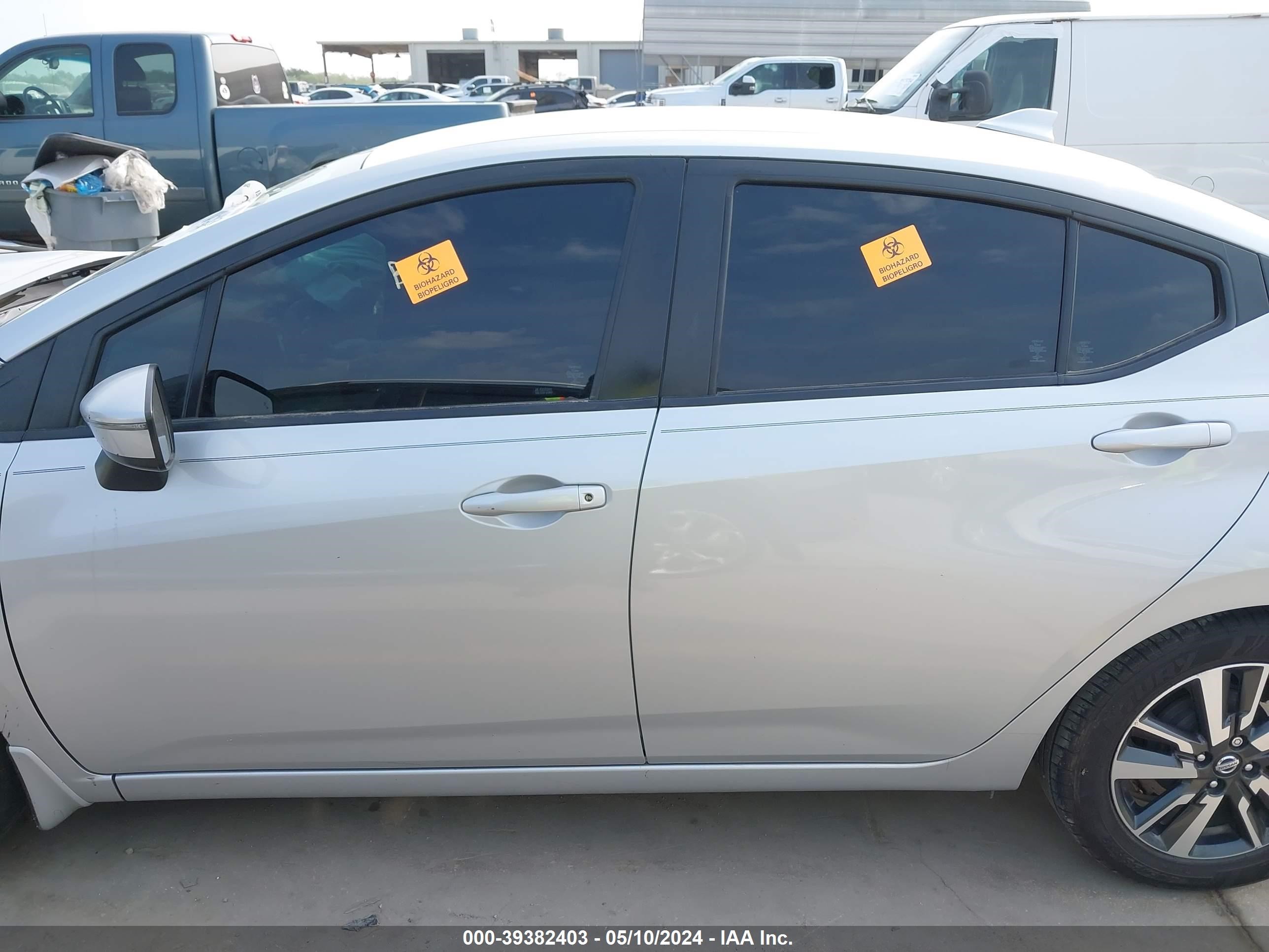 Photo 13 VIN: 3N1CN8EV8LL881736 - NISSAN VERSA 