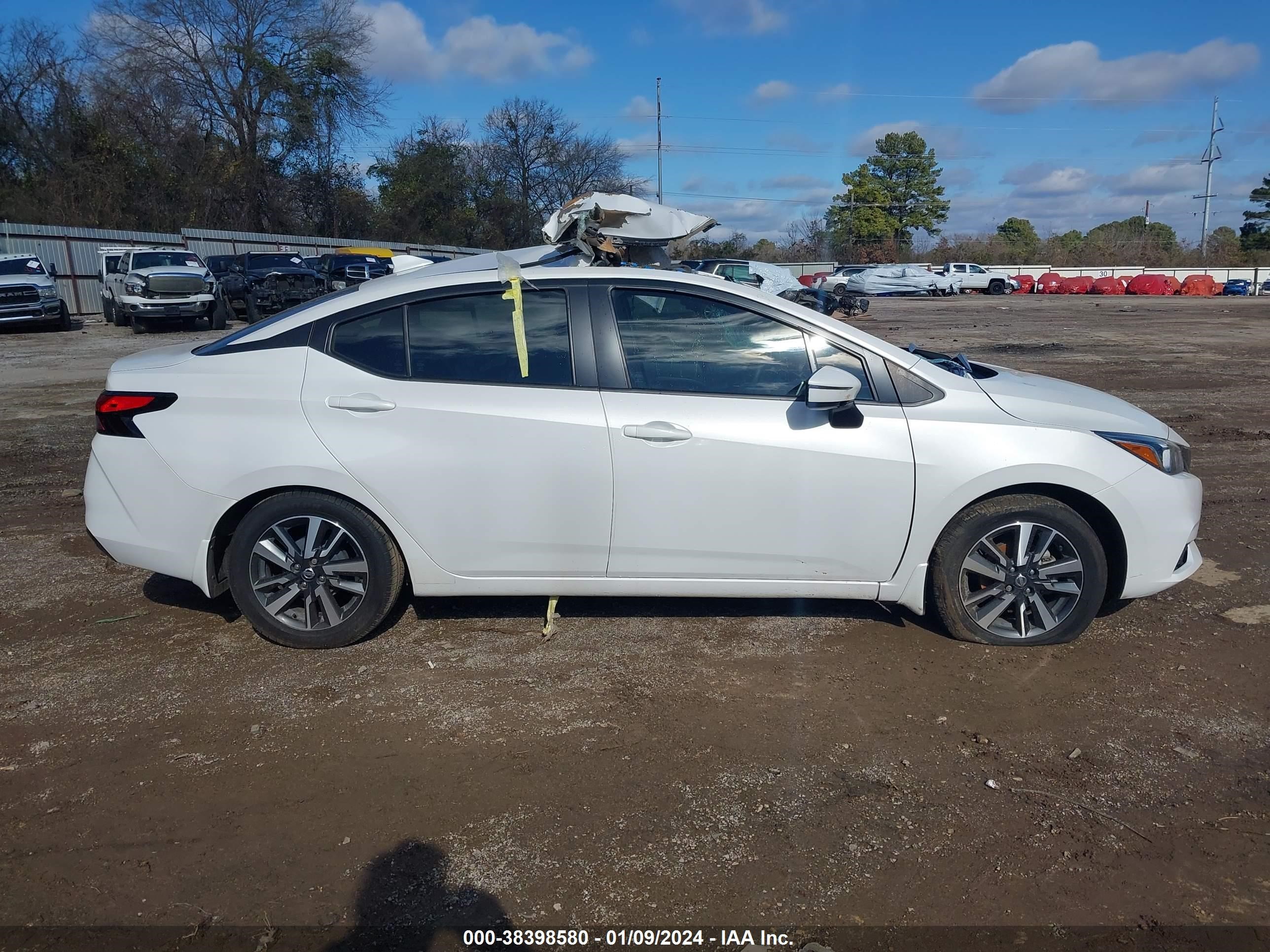 Photo 12 VIN: 3N1CN8EV8LL899220 - NISSAN VERSA 