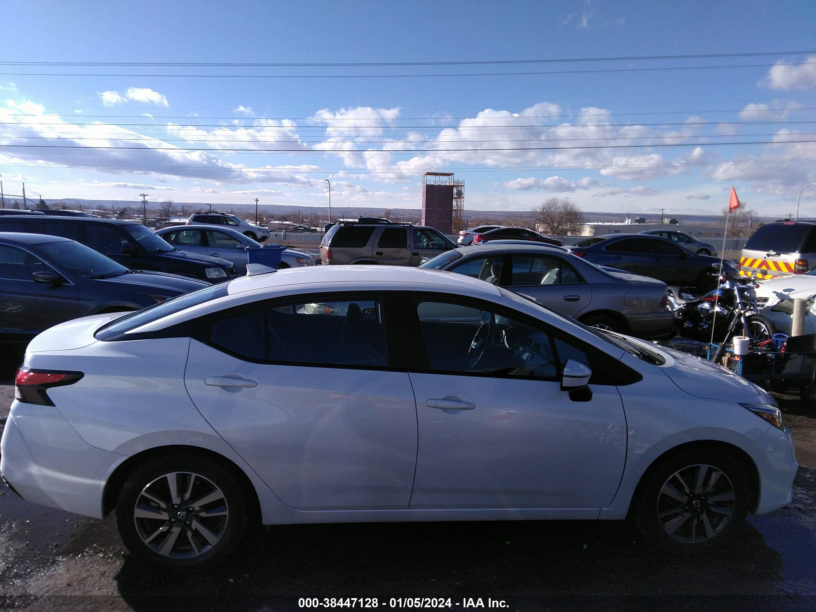 Photo 12 VIN: 3N1CN8EV8ML841612 - NISSAN VERSA 